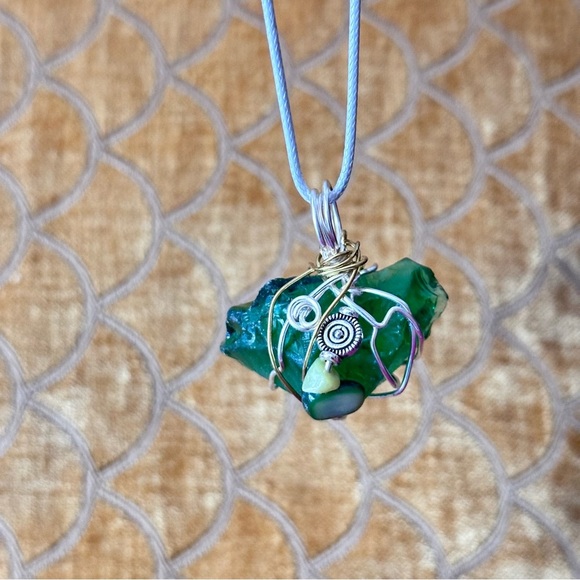 Artisan Wire-Wrapped Beach Glass Beaded Pendant Necklace - Picture 3 of 8